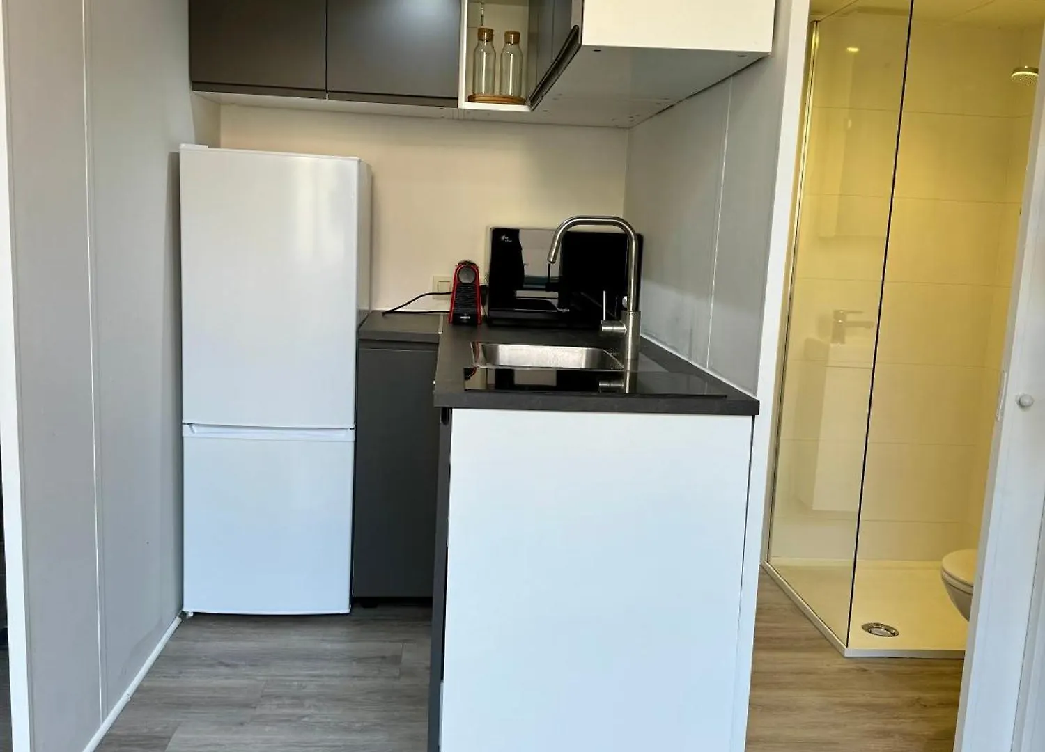 בריסל Studio Avec Chambre En Mezzanine דירה